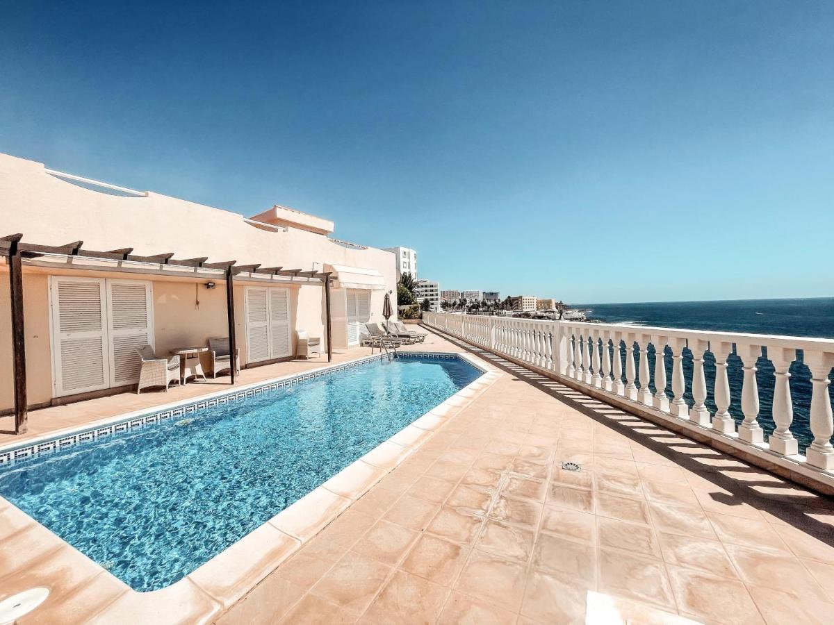 Julia, First Line, 3 Bedrooms, Stunning Ocean View, Pool In Вилла Кальяо-Сальвахе